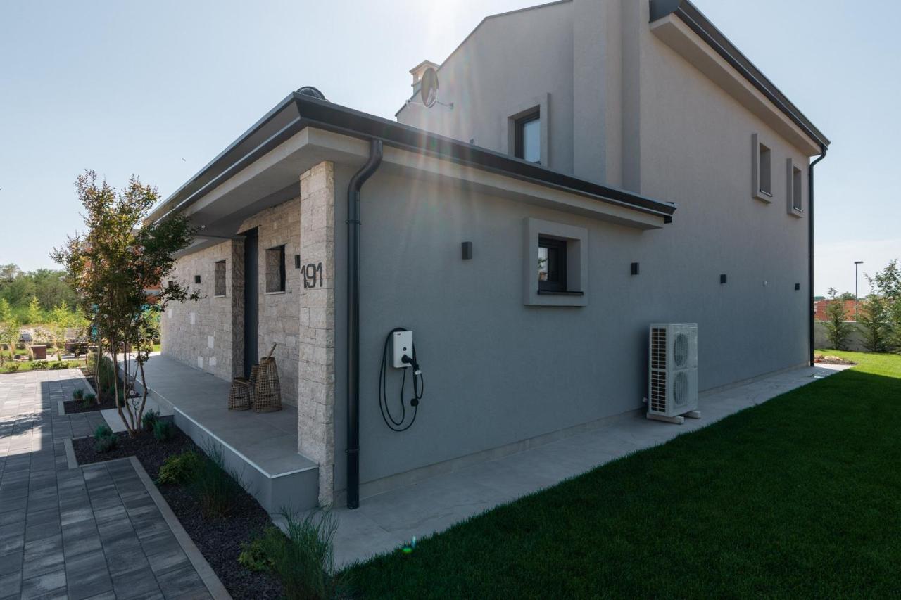 Villa Bewegte Berge Kaštelir Exteriér fotografie