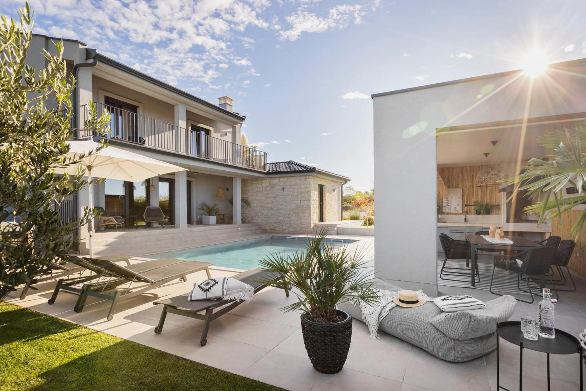Villa Bewegte Berge Kaštelir Exteriér fotografie