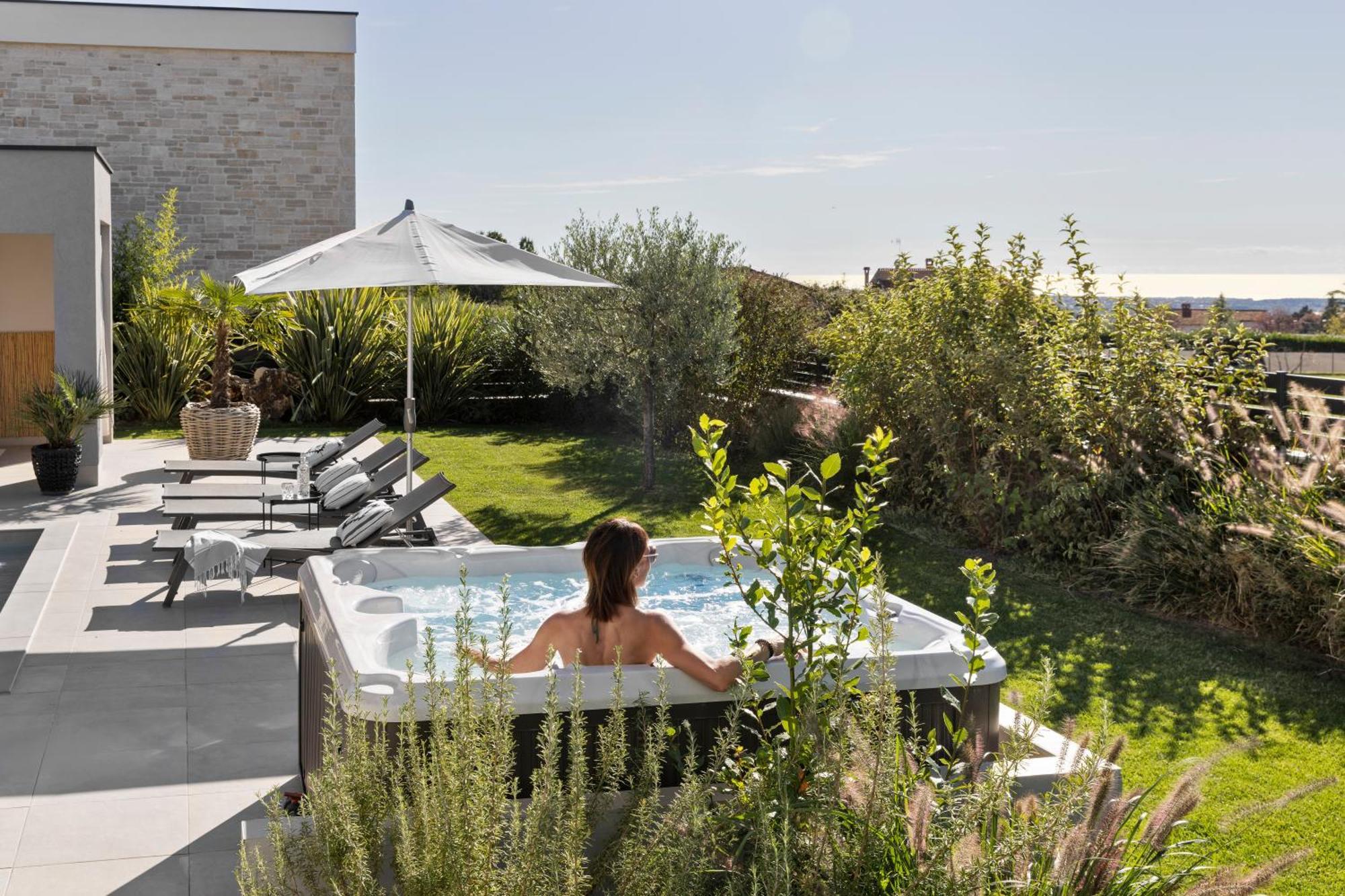 Villa Bewegte Berge Kaštelir Exteriér fotografie